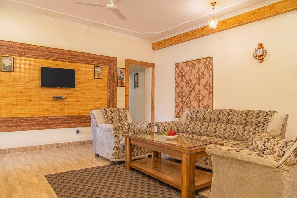 Valley View Family Unit Касаулі Екстер'єр фото
