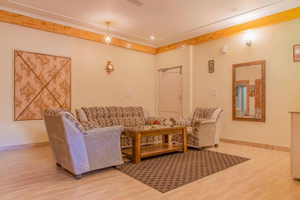 Valley View Family Unit Касаулі Екстер'єр фото